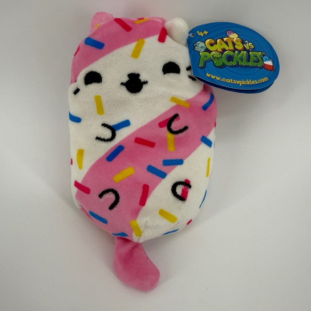 Cats Vs Pickles Pawberry Twist 168 Pink White Sprinkle Cat Plush Bean Bag Toy